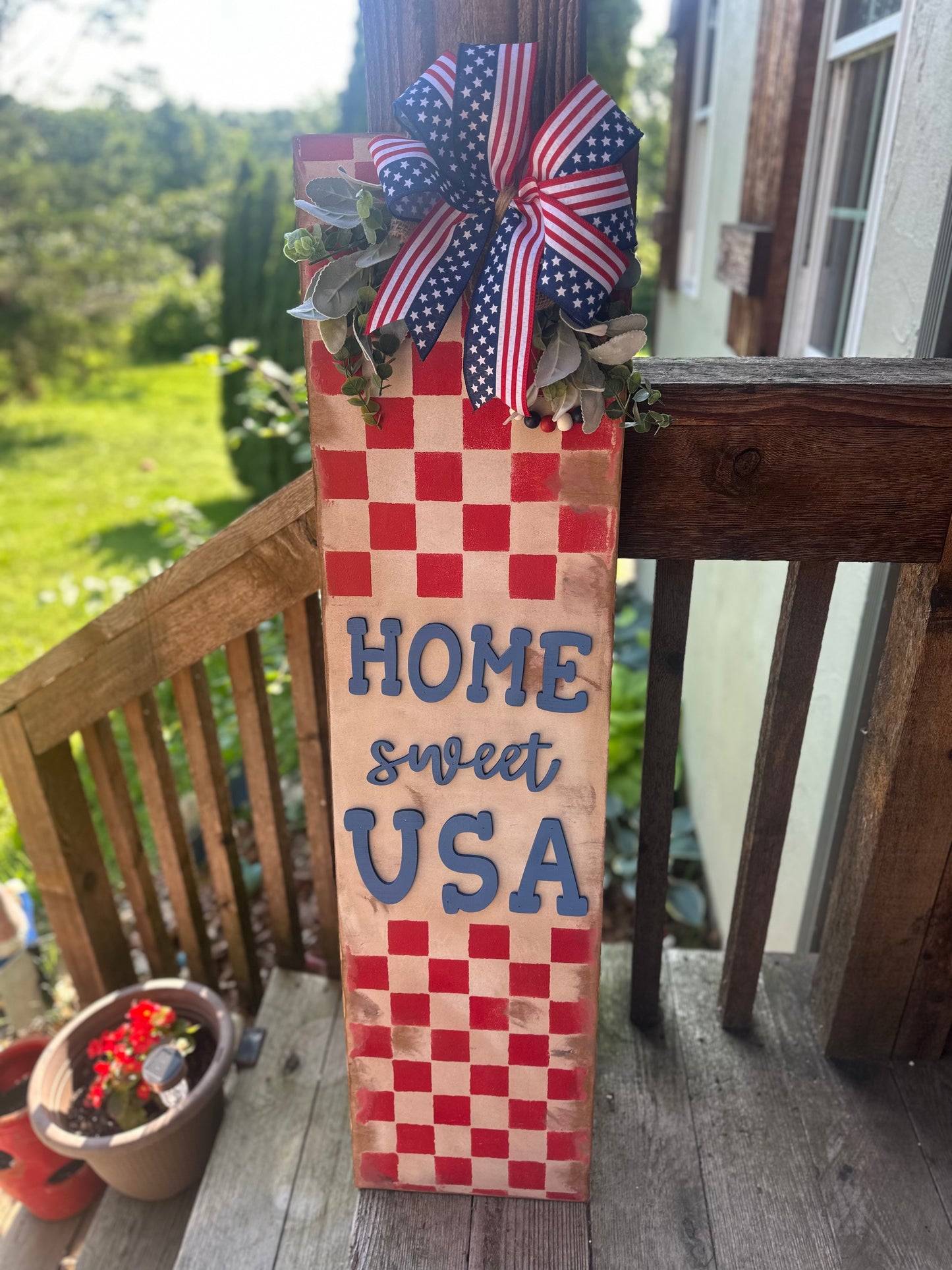 Home Sweet USA Checkered Porch Leaner