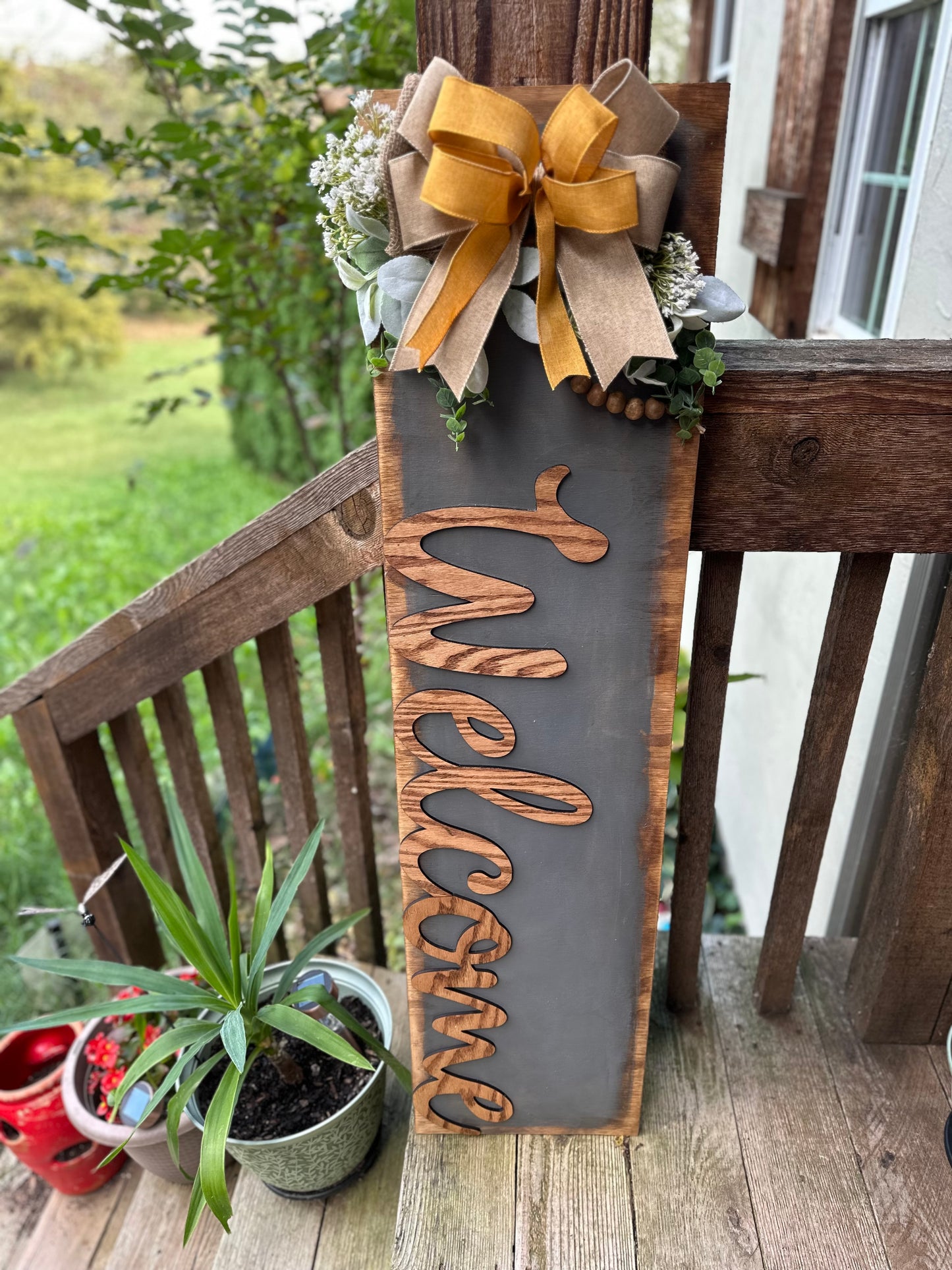 Rustic Welcome Porch Leaner Mustard Bow