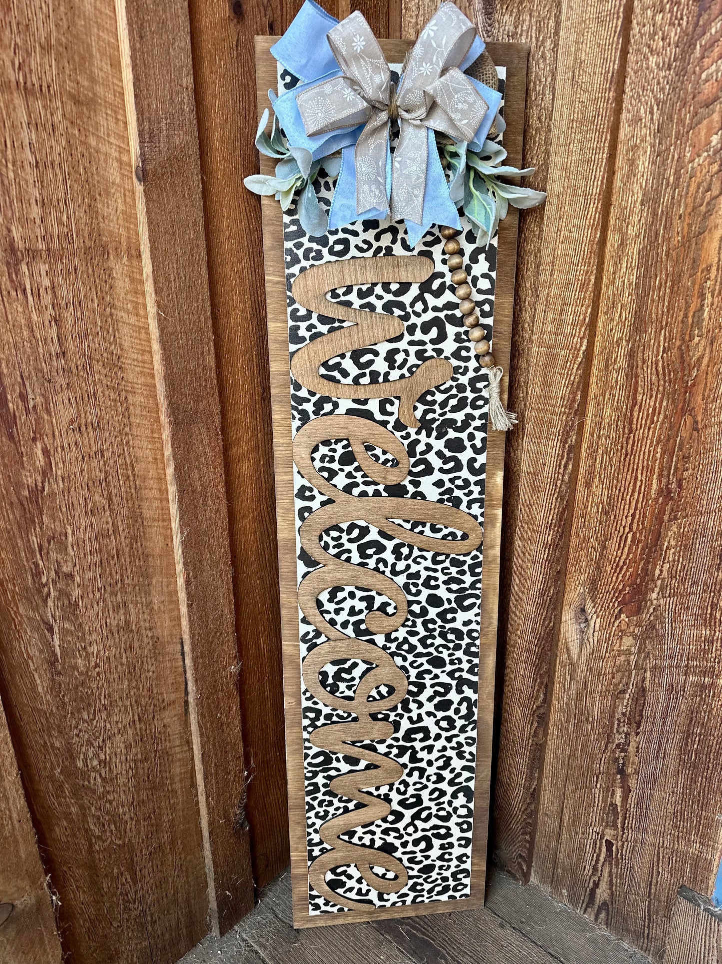 Welcome Leopard (Black-Rustic White) Porch Leaner