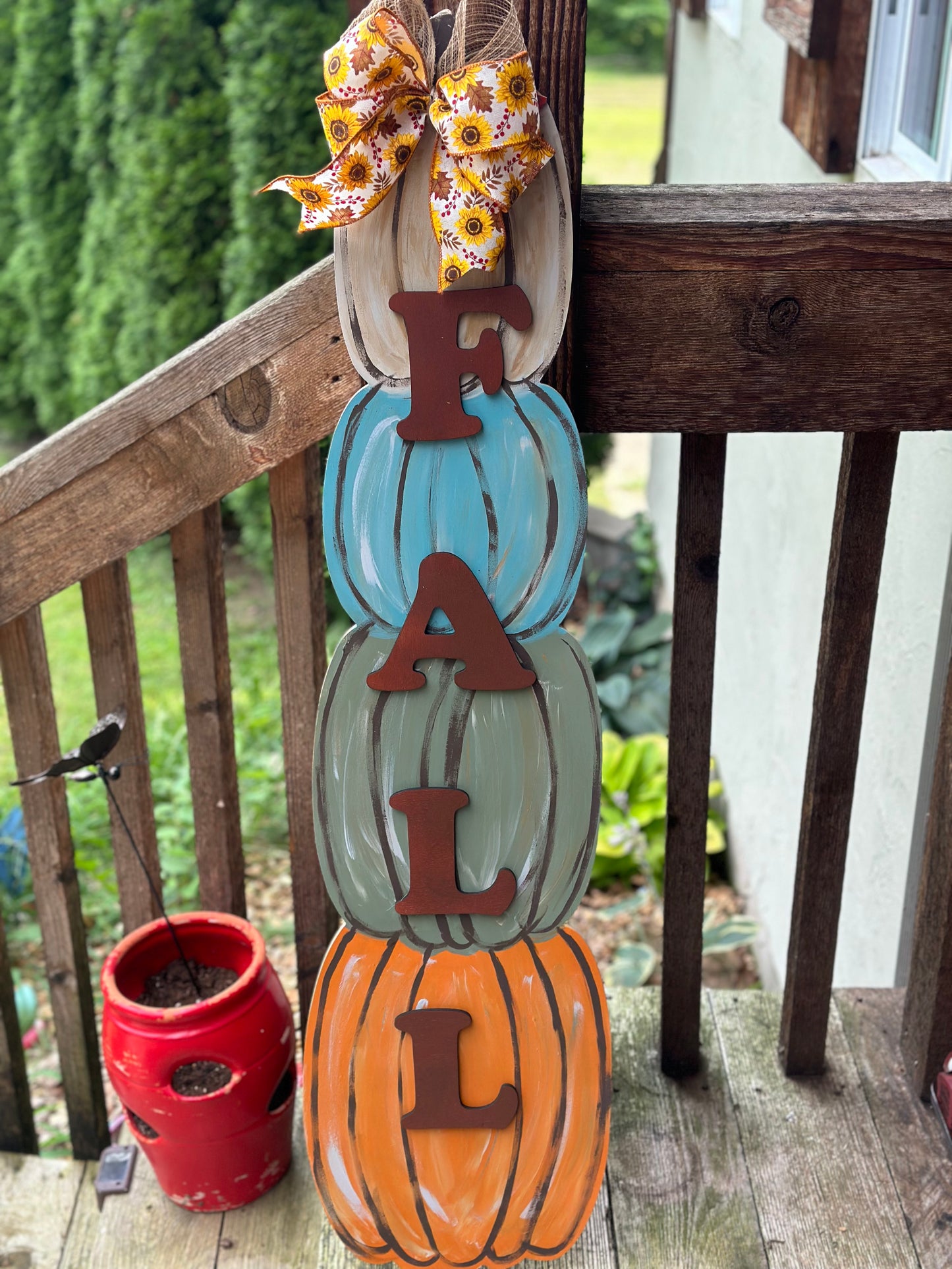 Stacked Wooden Pumpkin Porch Leaner