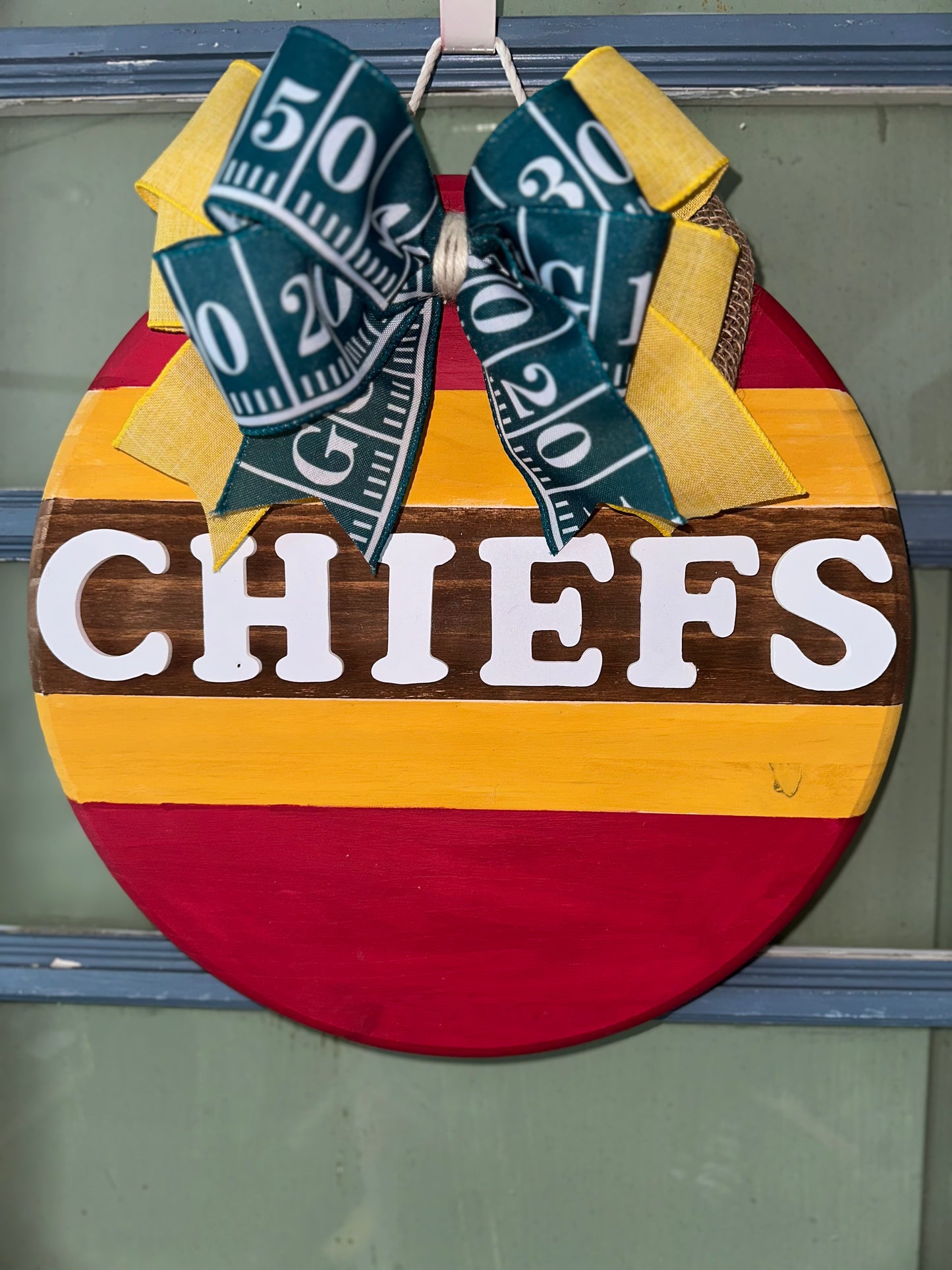 Chiefs Round Door Hanger