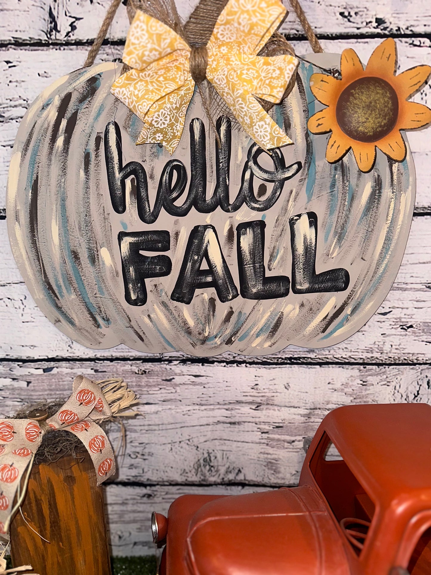 Hello Pumpkin Door Hanger